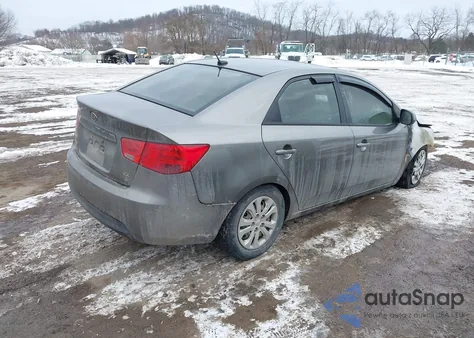 2011 Kia Forte Ex z USA, uszkodzony, nr VIN KNAFU4A2XB5373734